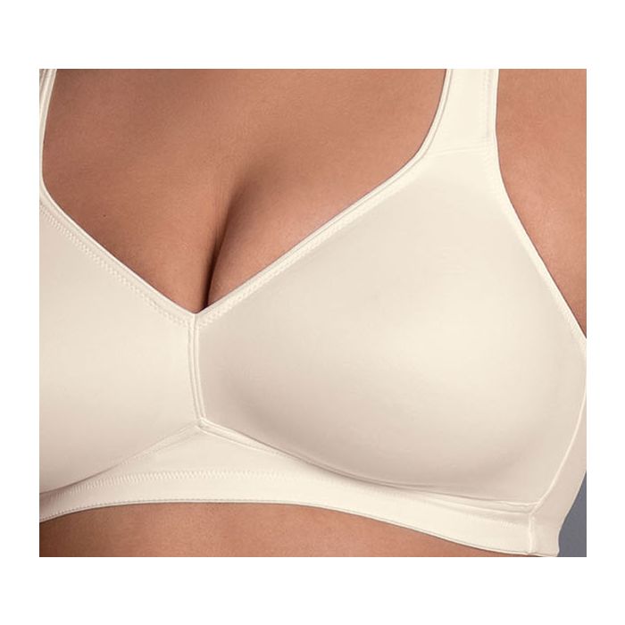 5493 Twin Wireless Soft Bra - Champagne